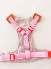 Load image into Gallery viewer, 'peach squeeze' chest harness