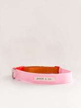 Load image into Gallery viewer, 'peach squeeze' collar