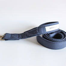 Load image into Gallery viewer, 'navy' lead