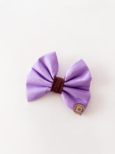 Load image into Gallery viewer, 'wisteria' bow
