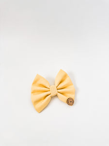 'buttermilk' bow