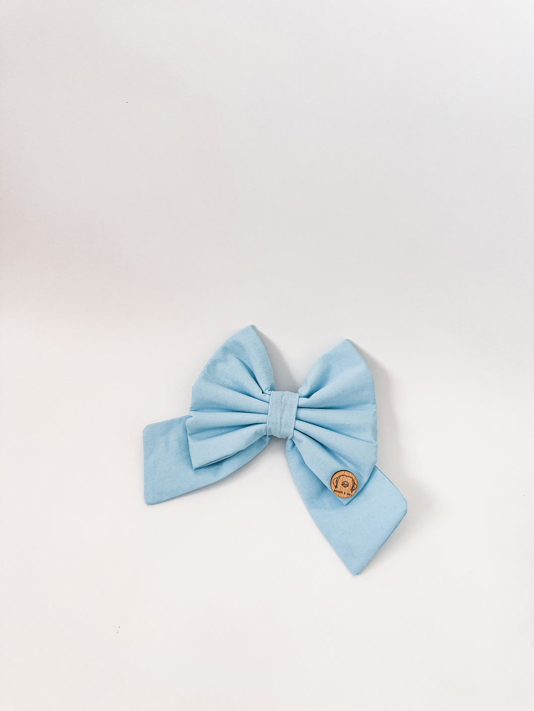 'atlas' sailor bow