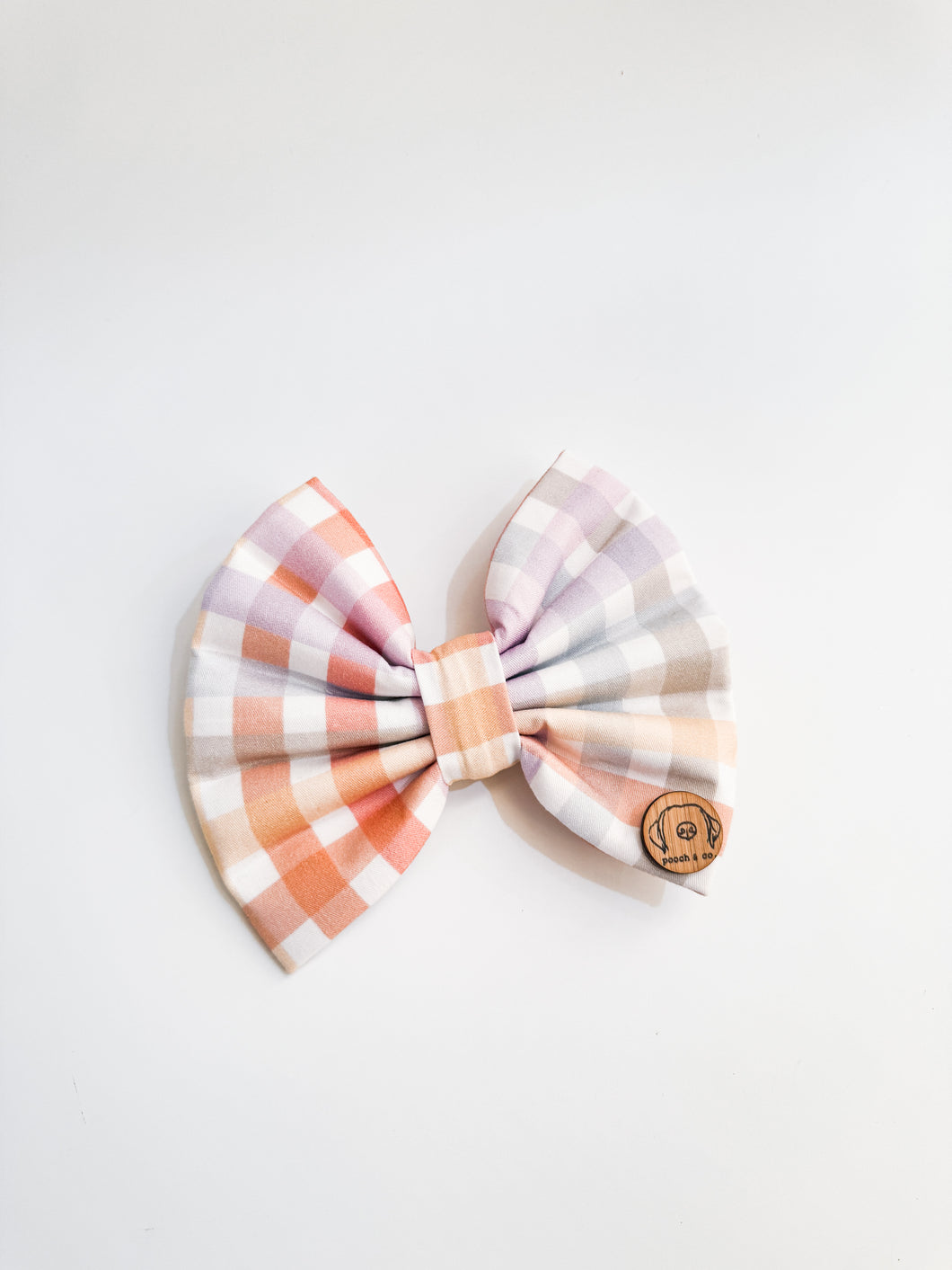 'neopolitan' bow