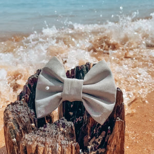 'pistachio' bow