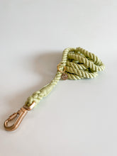 Load image into Gallery viewer, &#39;fern&#39; rope lead
