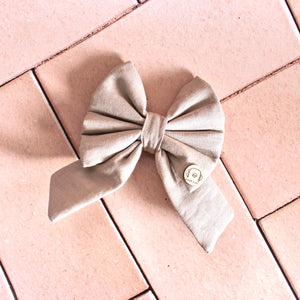 'beige' sailor bow