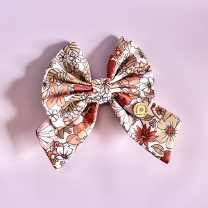 'femme' sailor bow