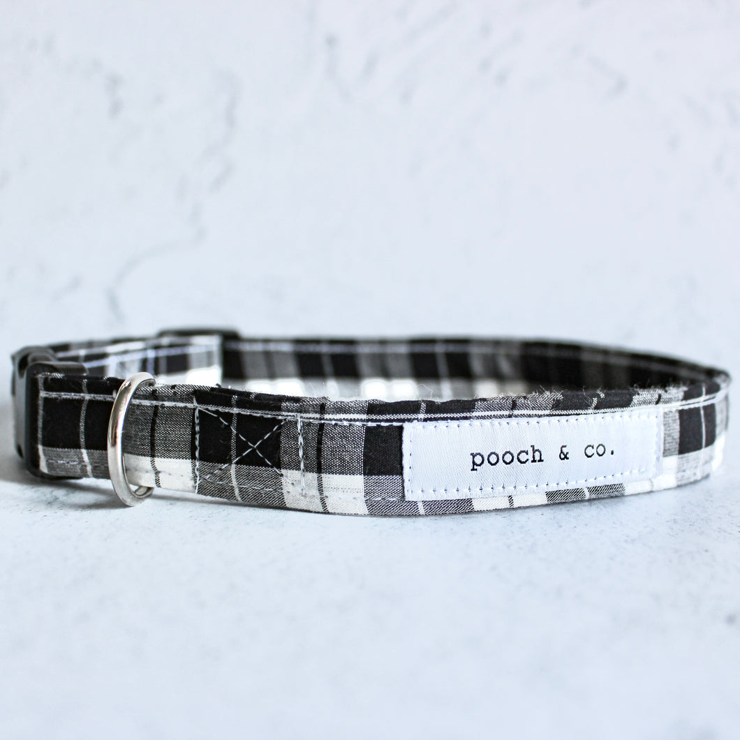 'ebony' collar